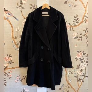 MaxMara wool and cashmere black coat, 40 US 10, similar to short 10810